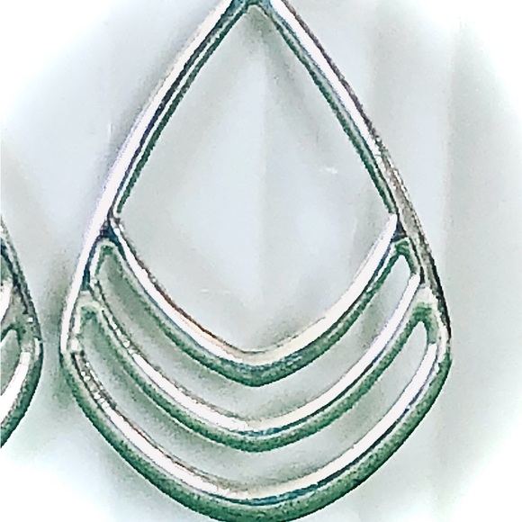 DONATED Sculptural Silver Drop Earrings Set of 2 Macy’s - Picture 3 of 4